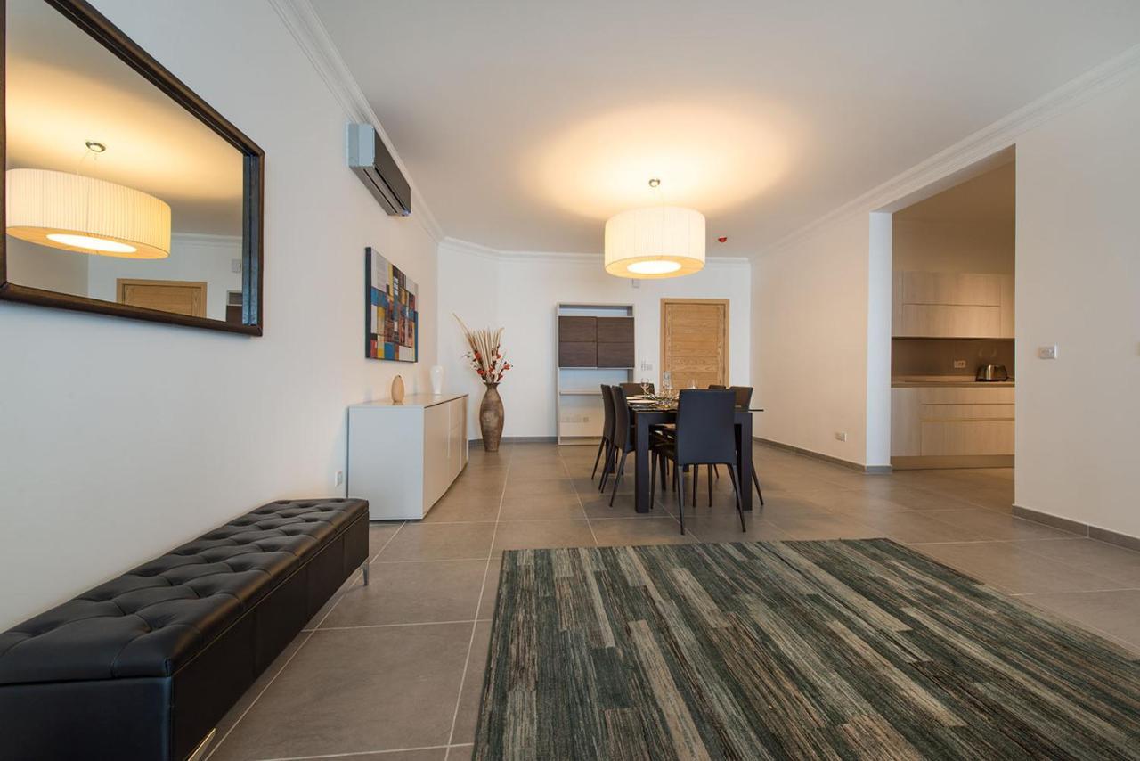 Seafront Luxury Apartment With Pool Sliema Exteriér fotografie