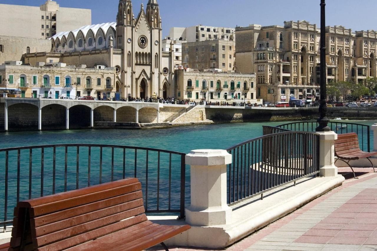 Seafront Luxury Apartment With Pool Sliema Exteriér fotografie