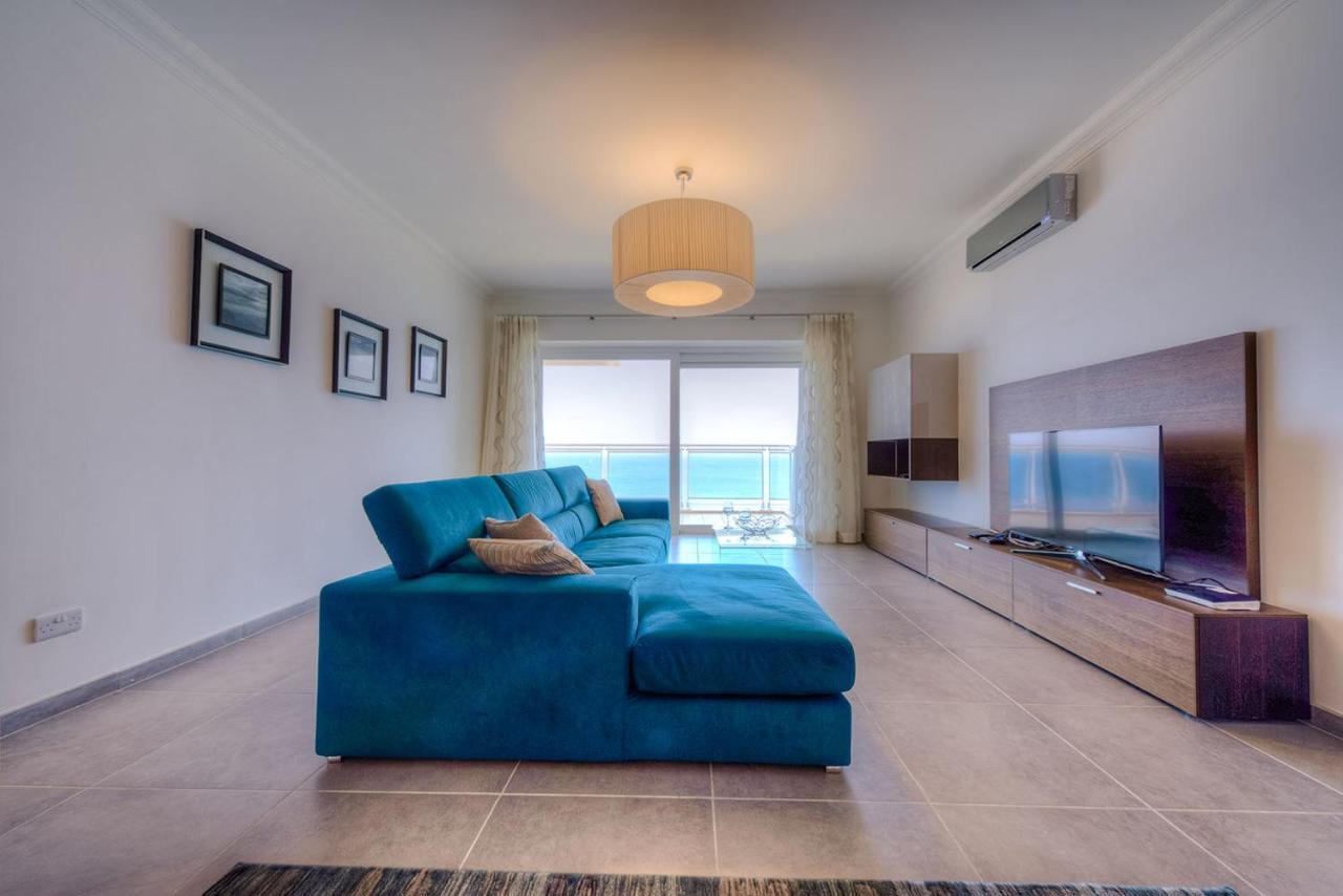 Seafront Luxury Apartment With Pool Sliema Exteriér fotografie