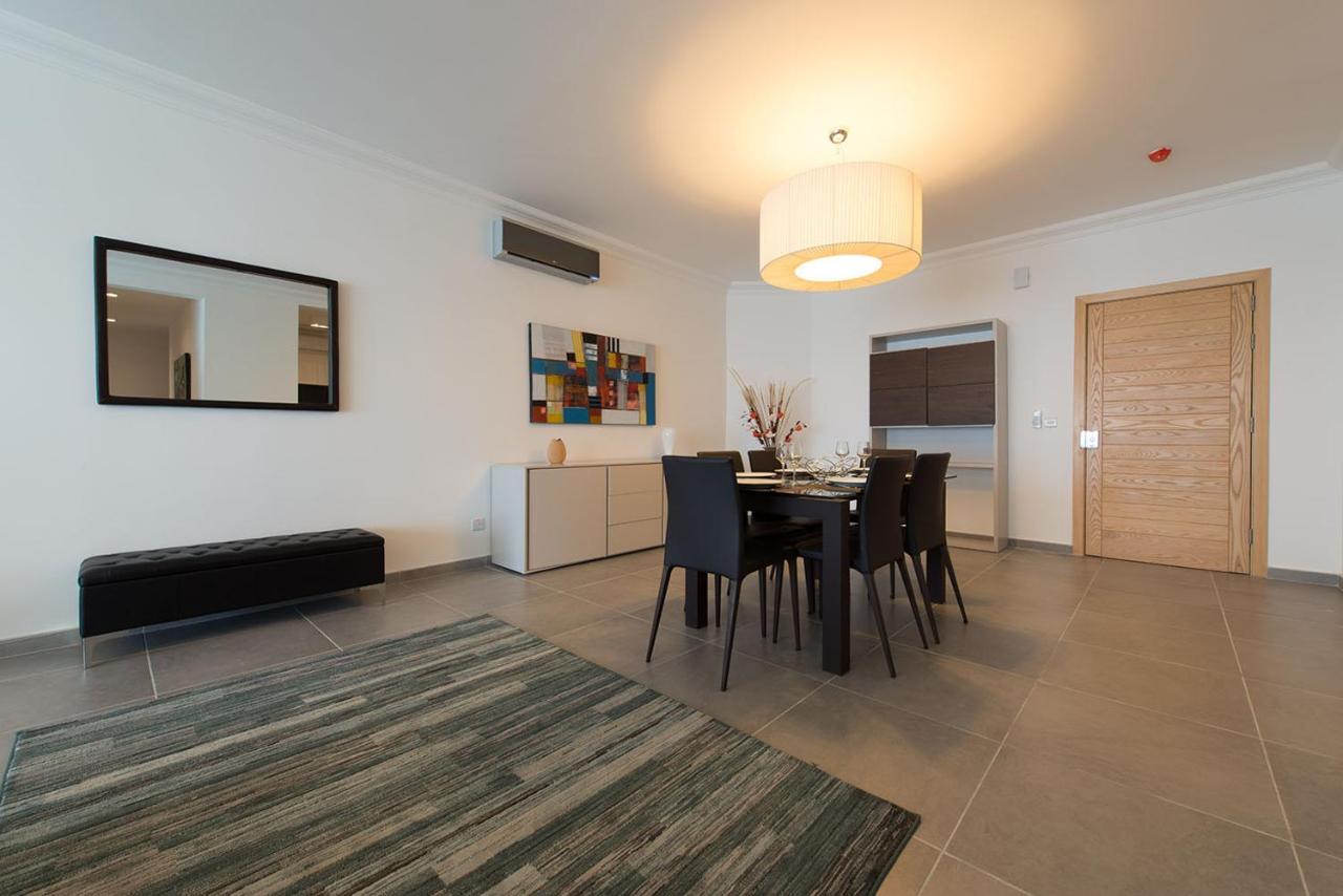 Seafront Luxury Apartment With Pool Sliema Exteriér fotografie