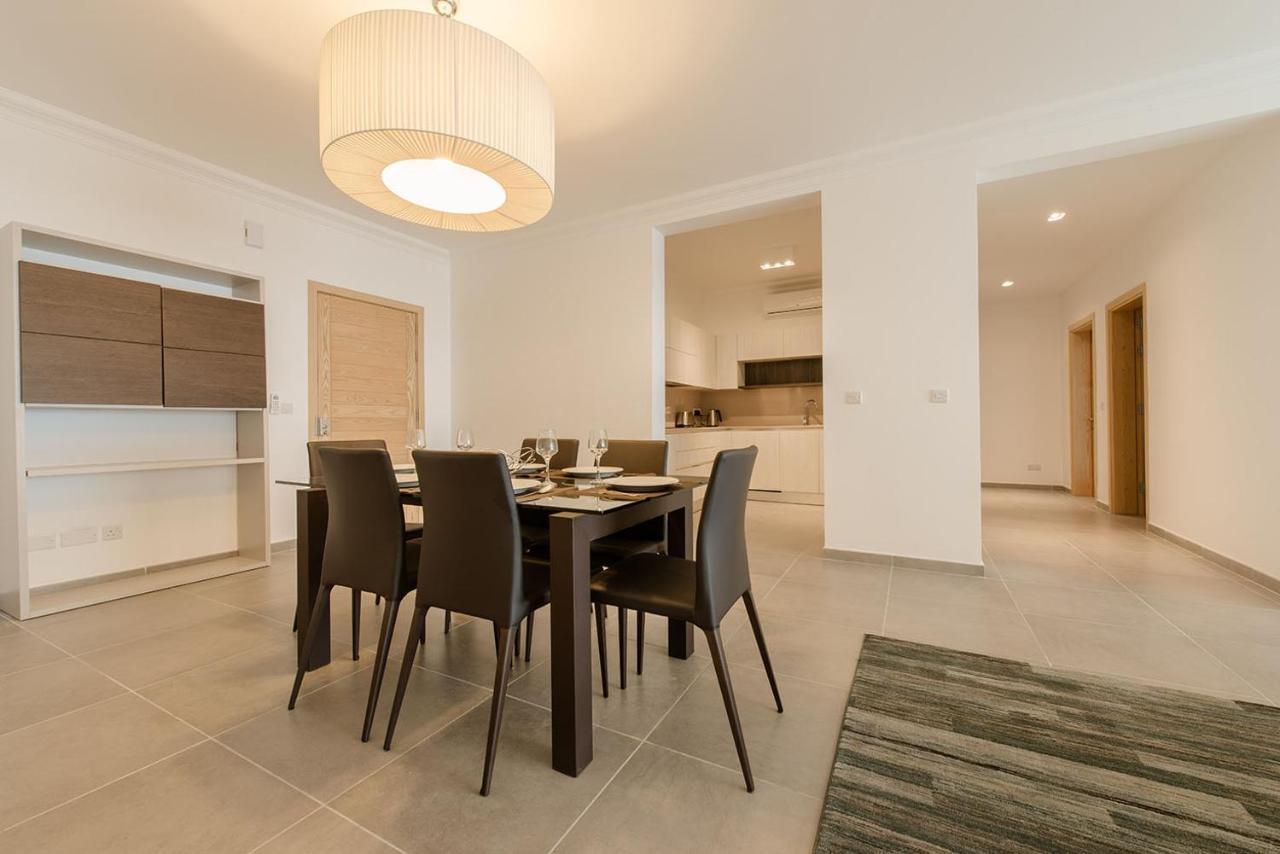 Seafront Luxury Apartment With Pool Sliema Exteriér fotografie